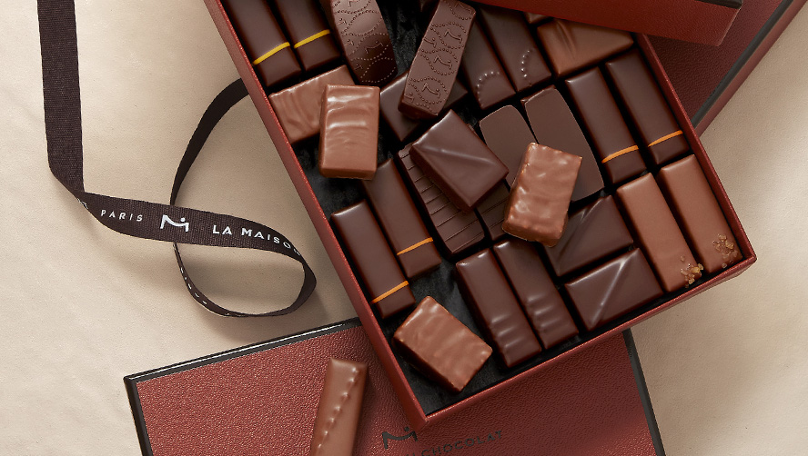 GOURMET MILK AND DARK CHOCOLATE GIFT BOX