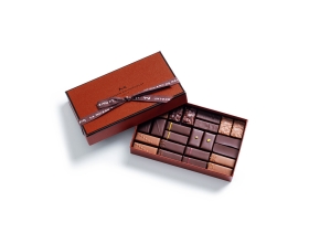 Coffret Maison Noir et Lait 24 chocolats