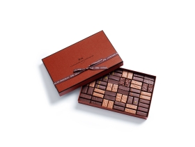 Coffret Maison Dark and Milk 60 chocolates