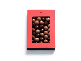 Avelinas Case 36 chocolates