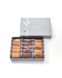 Financier Gift Box 15 pieces