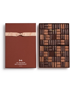 Coffret Maison Noir et Lait 112 chocolats sur fond blanc