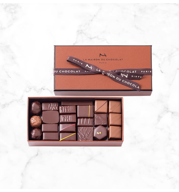 Gift Box With Dark And Milk Chocolates 40 Pieces La Maison Du Chocolat
