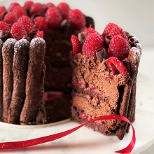 Chocolate Charlotte with raspberry - La Maison du Chocolat